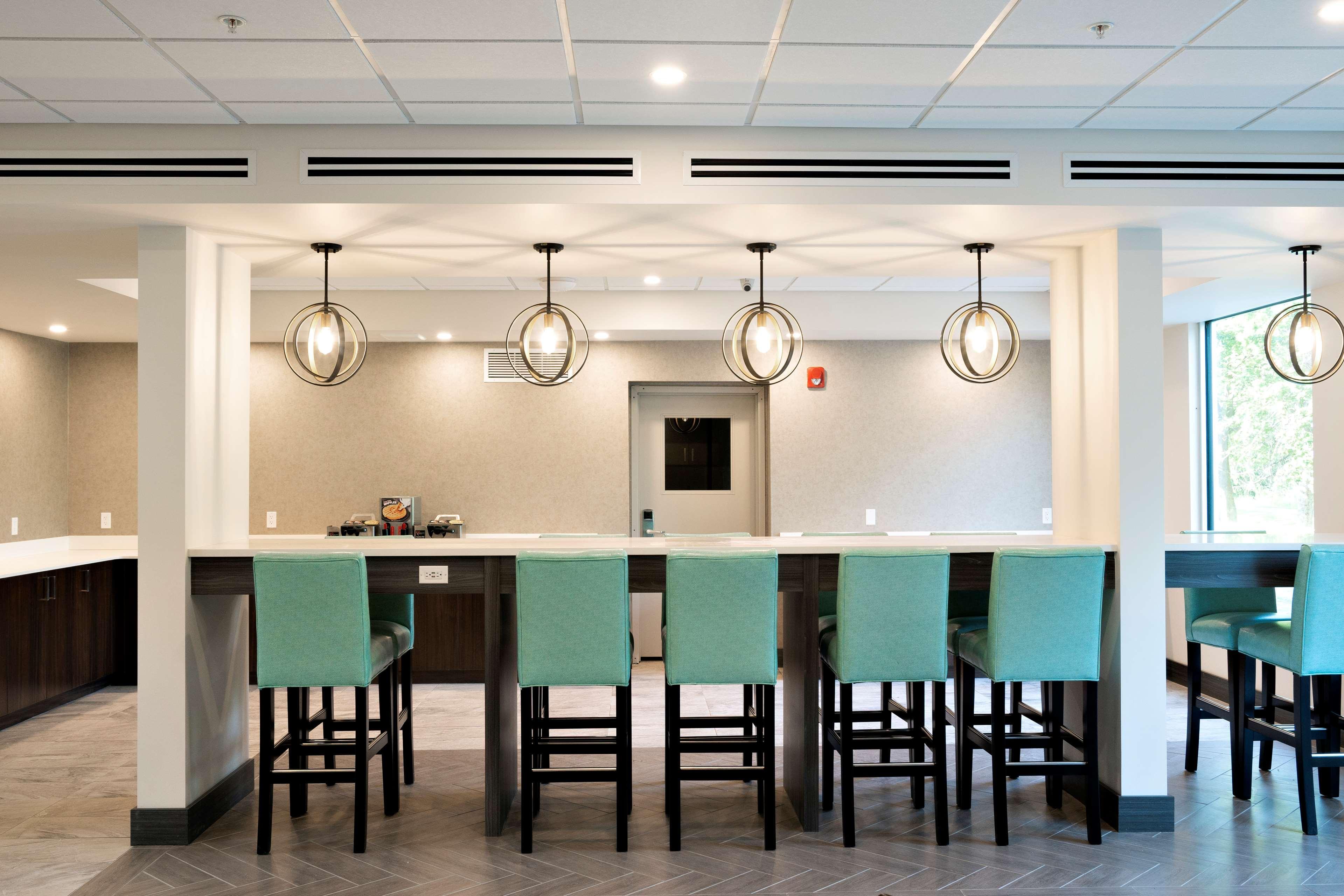 Coast Oliver Hotel Екстер'єр фото