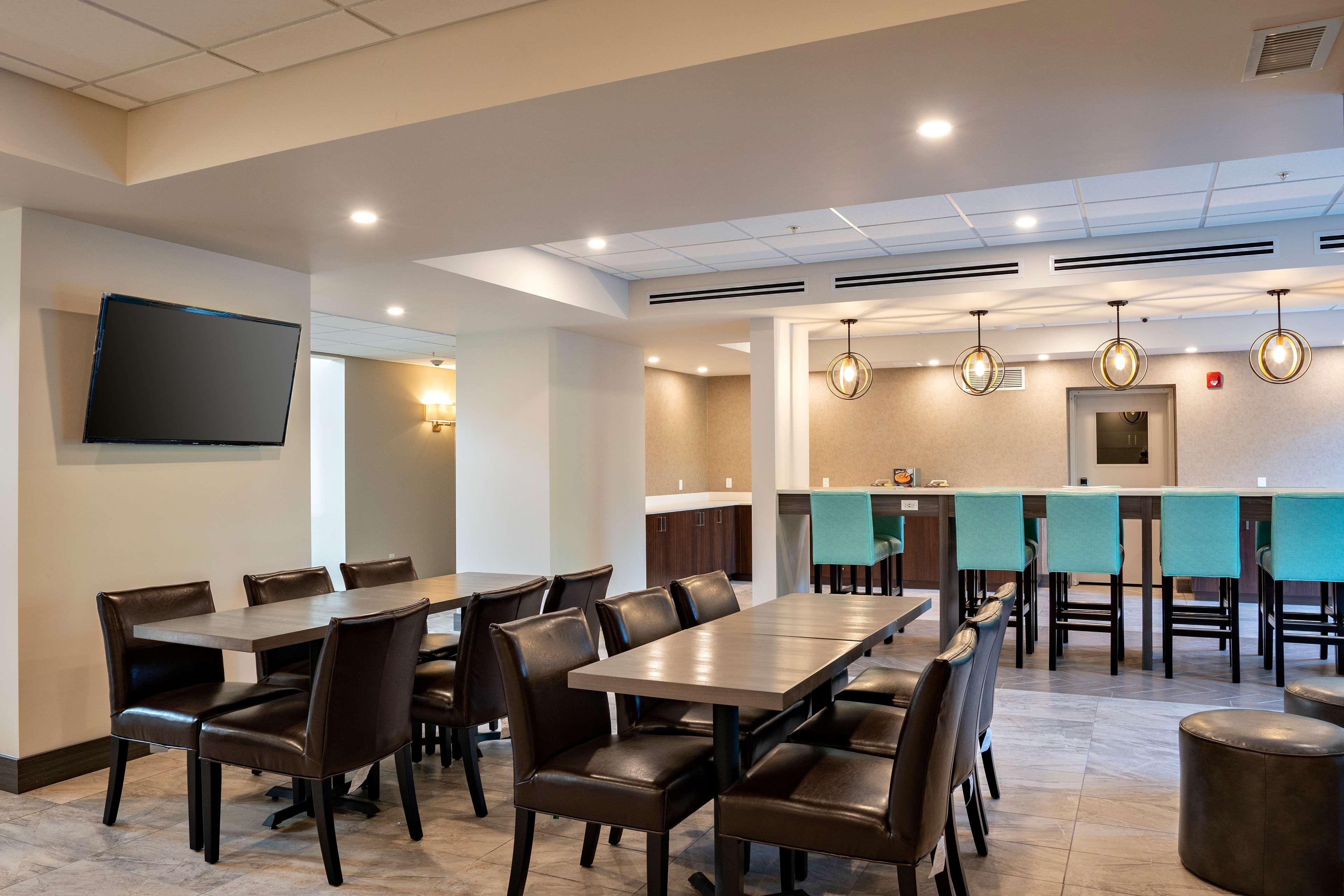 Coast Oliver Hotel Екстер'єр фото