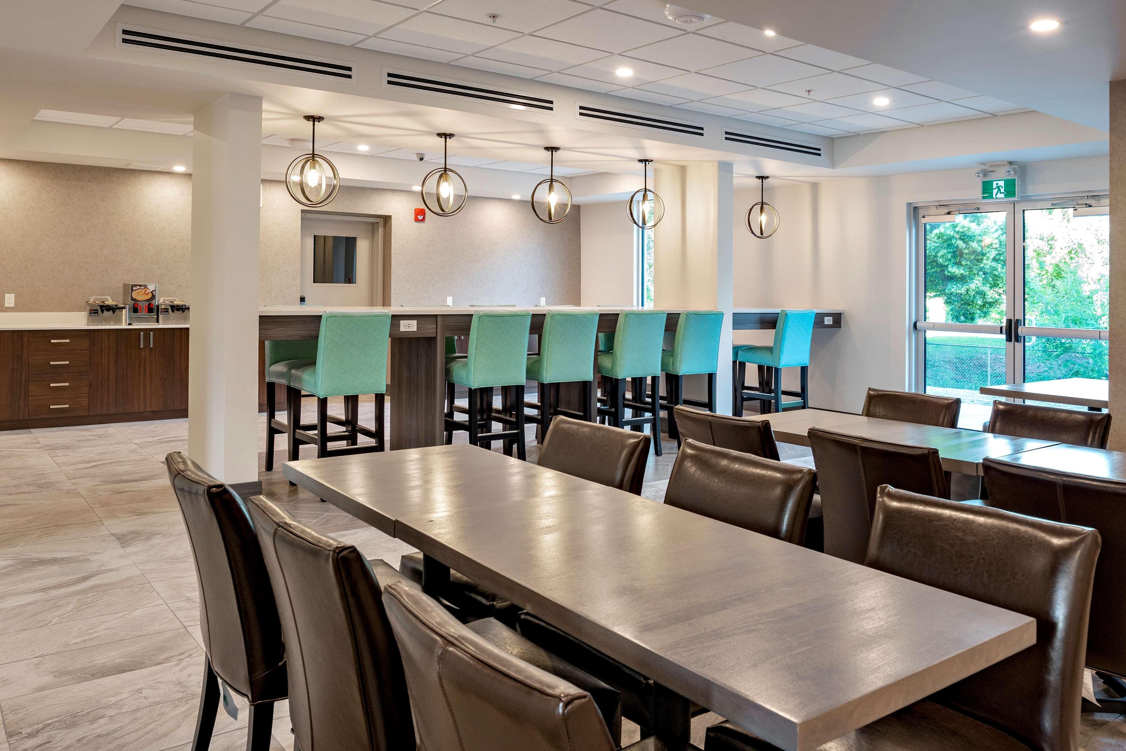 Coast Oliver Hotel Екстер'єр фото
