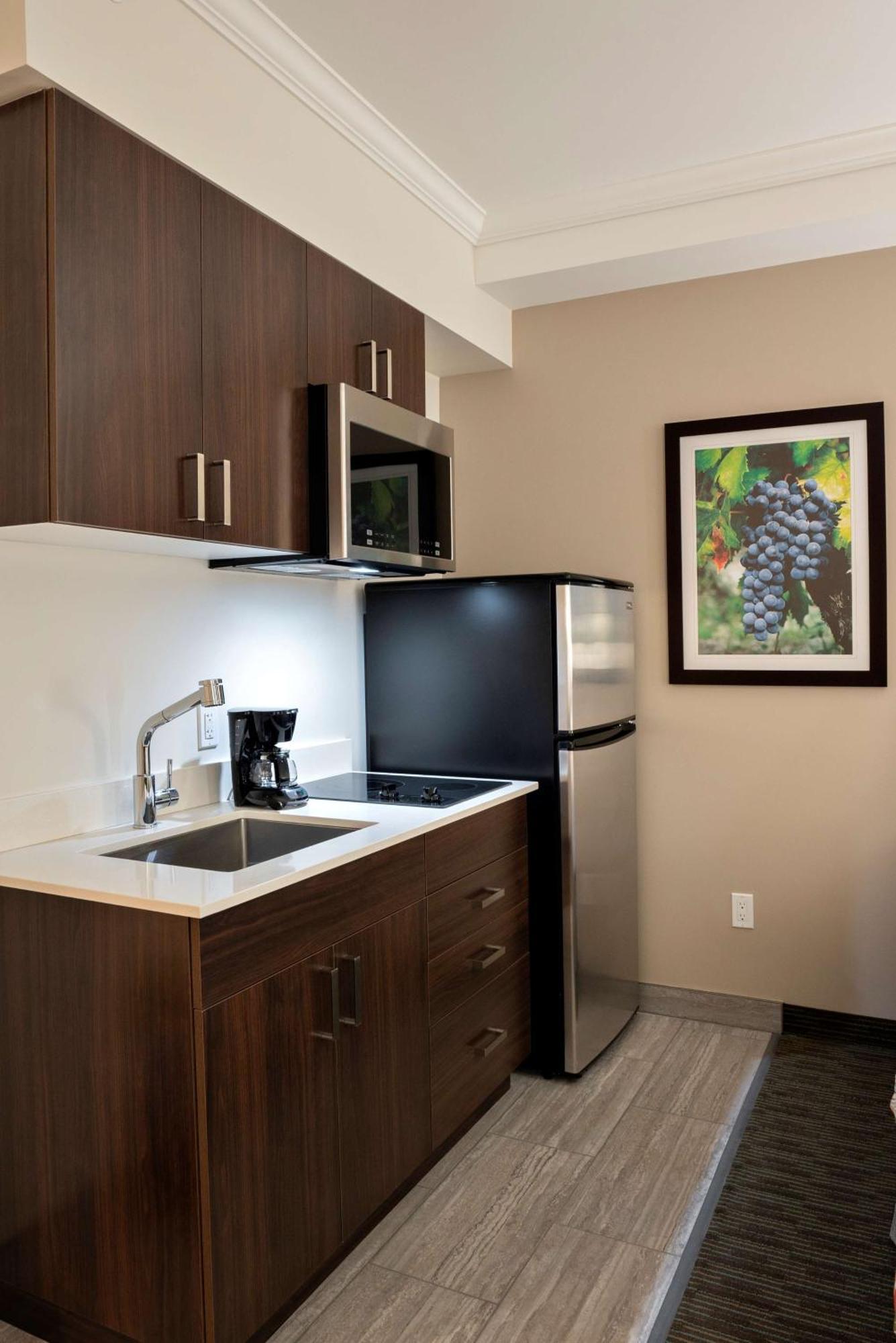 Coast Oliver Hotel Екстер'єр фото