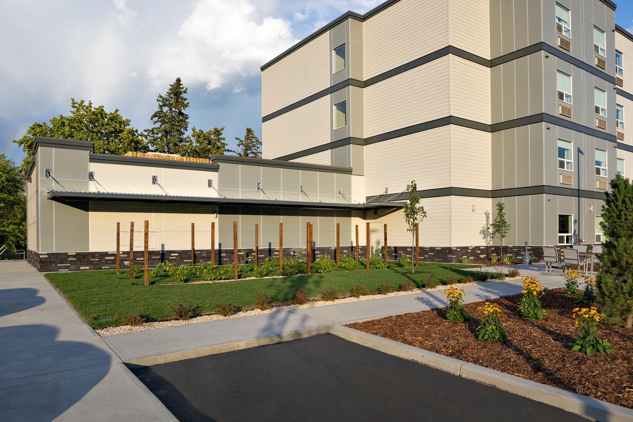 Coast Oliver Hotel Екстер'єр фото