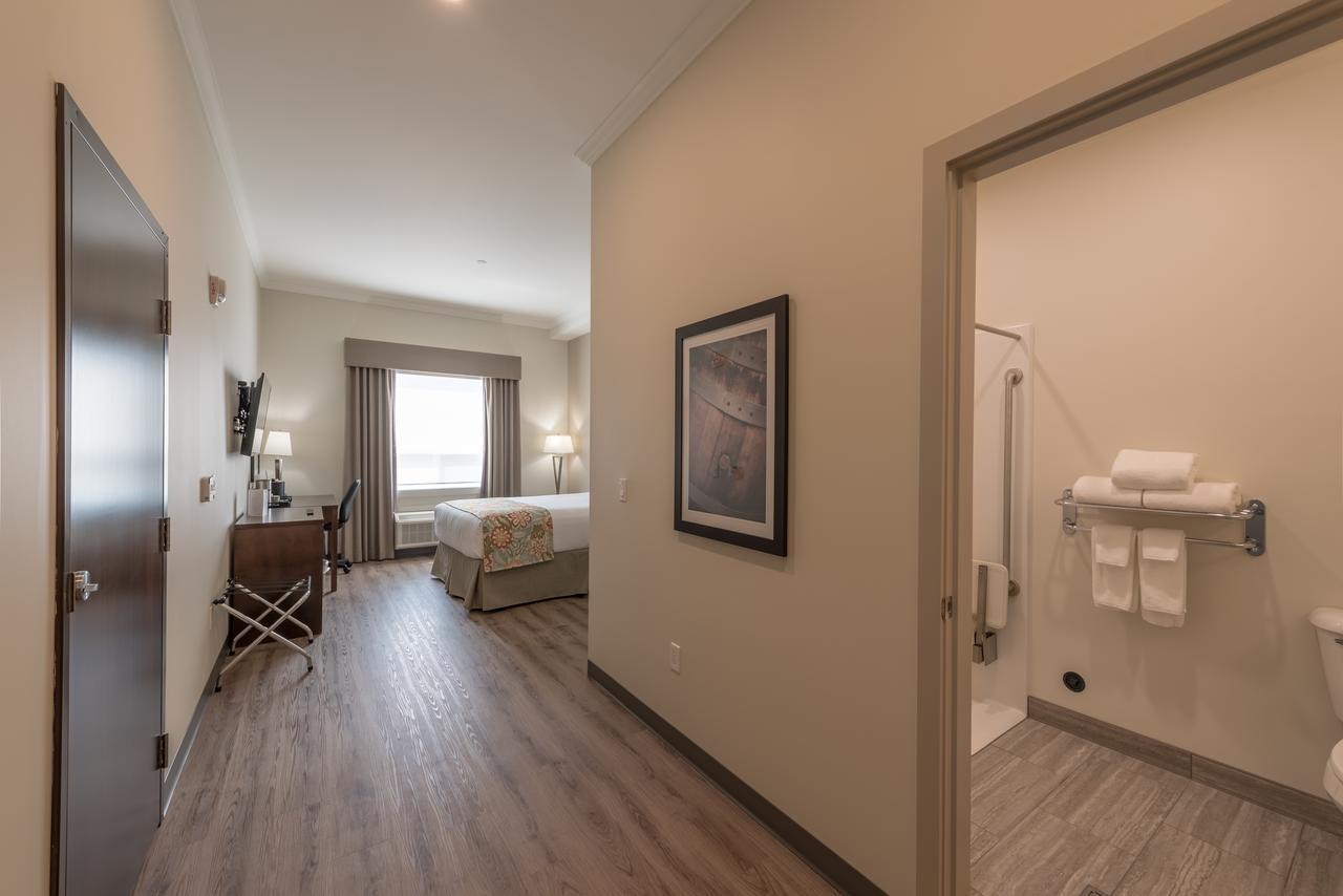 Coast Oliver Hotel Екстер'єр фото
