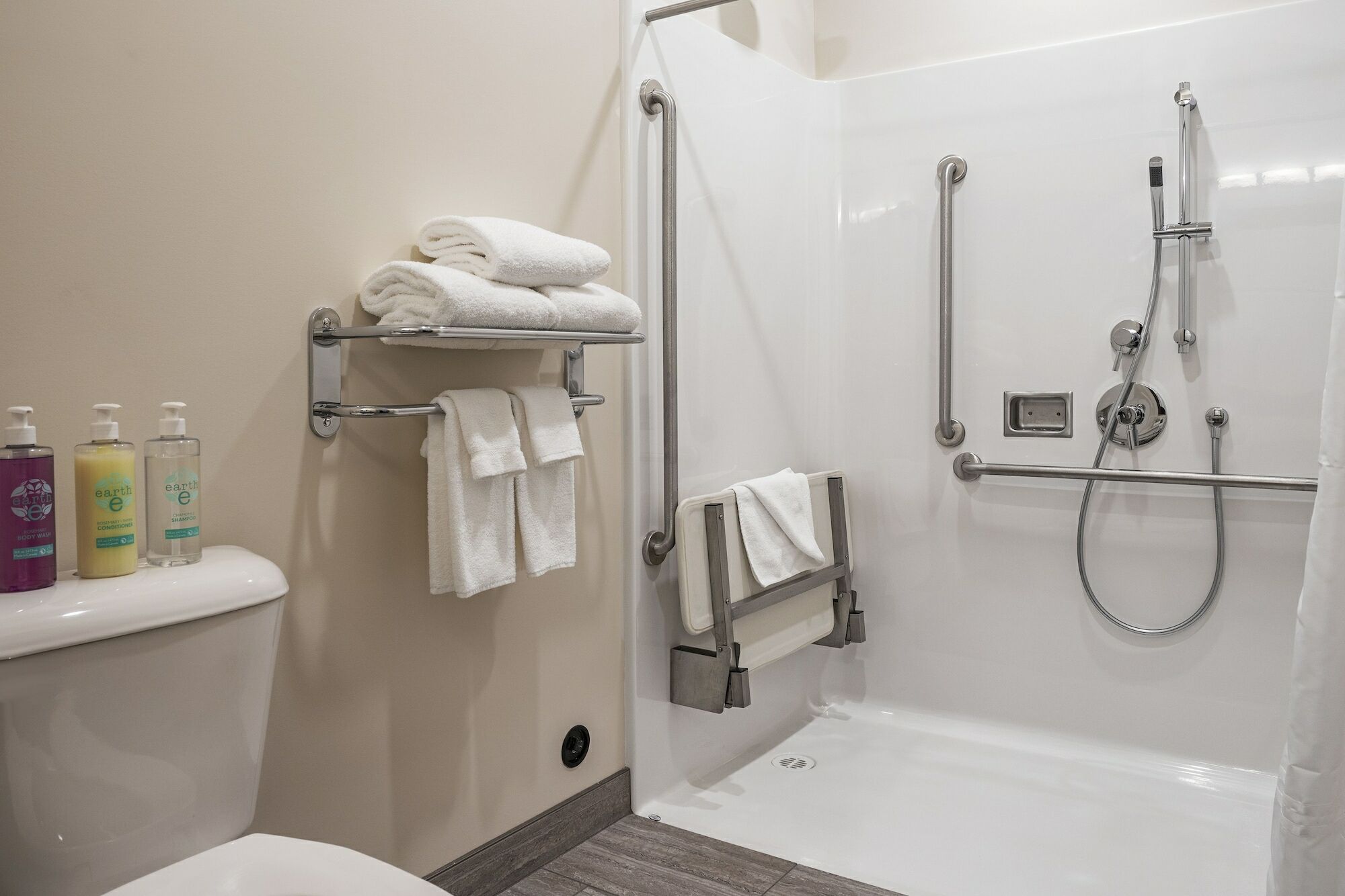 Coast Oliver Hotel Екстер'єр фото