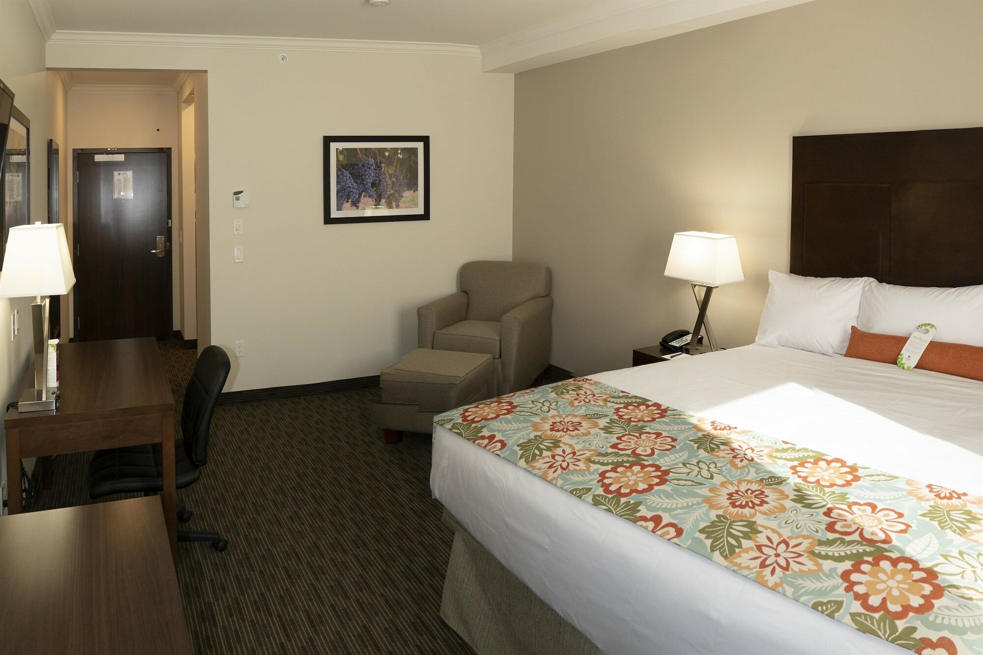 Coast Oliver Hotel Екстер'єр фото