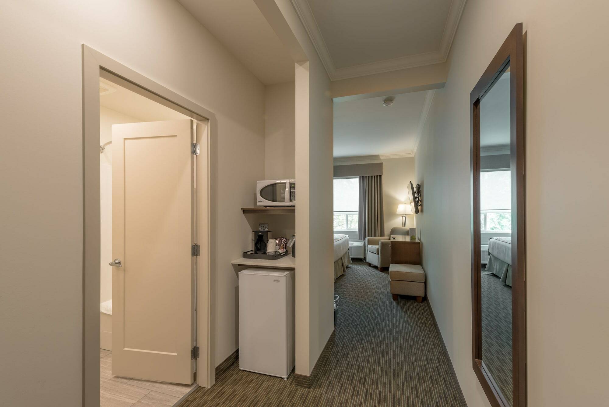 Coast Oliver Hotel Екстер'єр фото