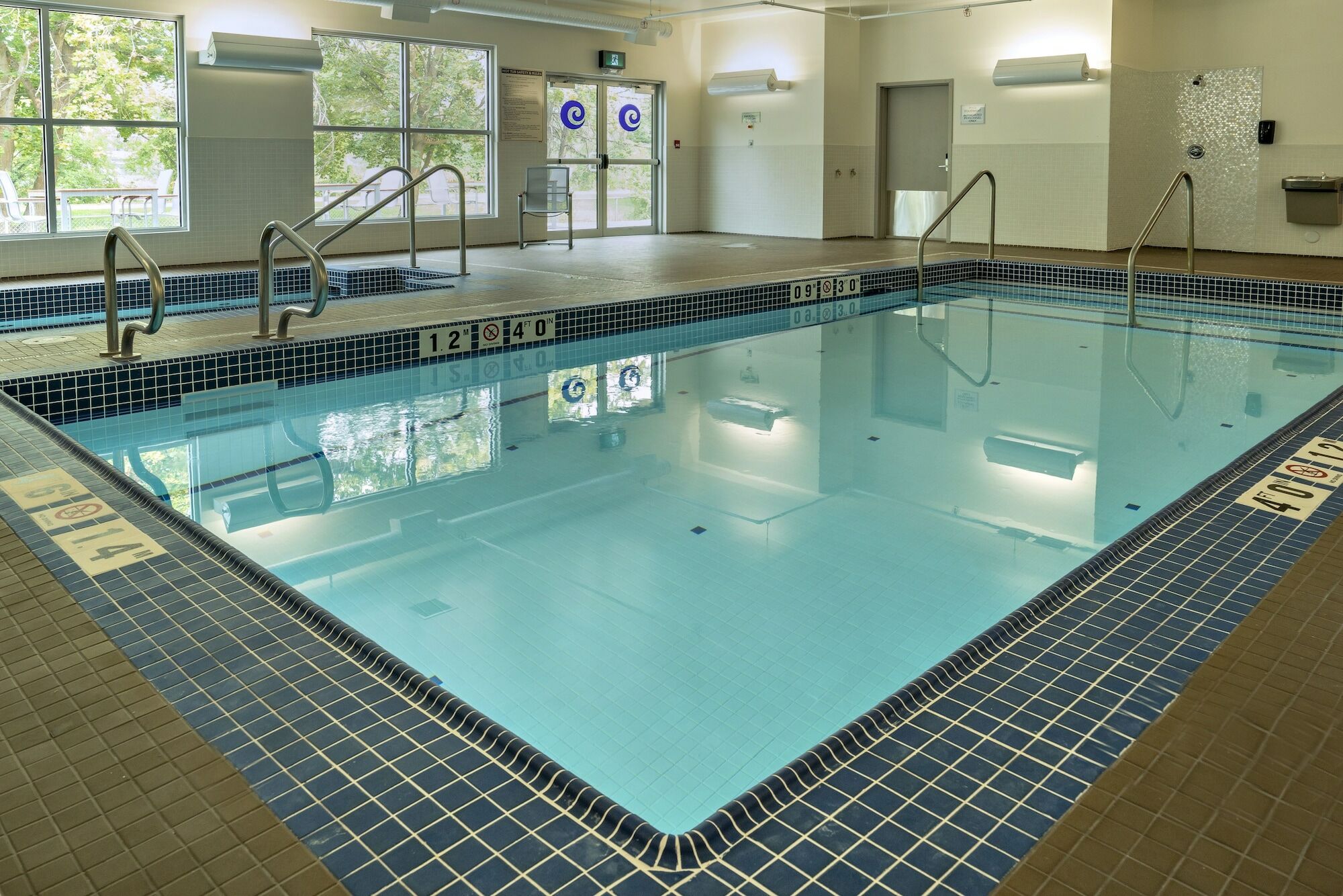 Coast Oliver Hotel Екстер'єр фото